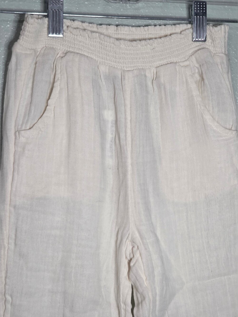 Old Navy Girls Cream Gauze Smocked Pull On Pants Size XS 5 NWT - Picture 3 of 11